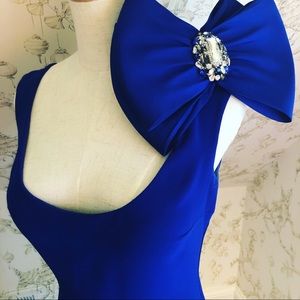 Tarik Ediz gown in cobalt! Couture quality dress.